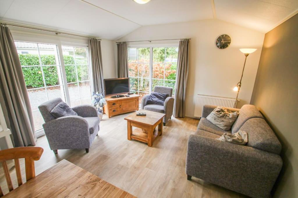 Luxe Vrijstaande Chalet Epe Buitenkant foto